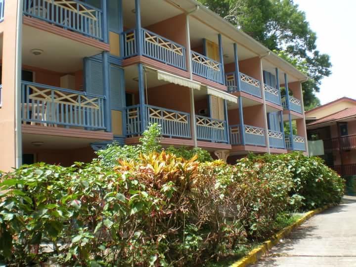 Chez Chrys Apartamento Sainte-Anne Exterior foto